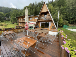 Chata Stříbrný potok  - prostorná terasa pro naše hosty v Krušných horách 